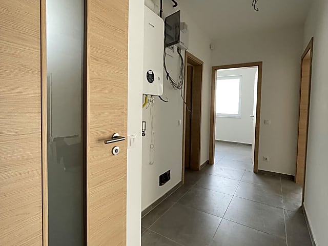 Kertkapcsolatos lakóparki lakás eladó Tükörhegyen #8